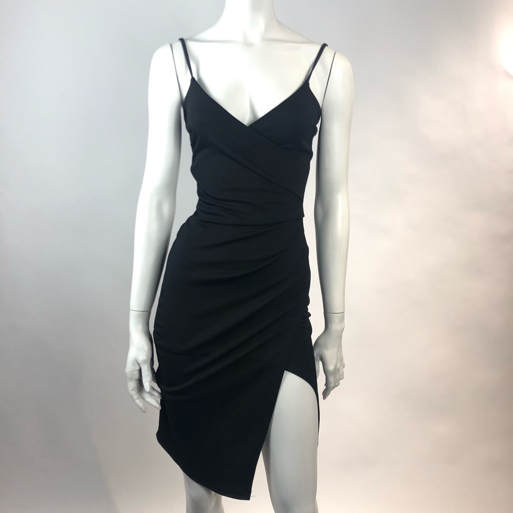 BODYCON DRESS 💃🏻 // Never worn🖤
